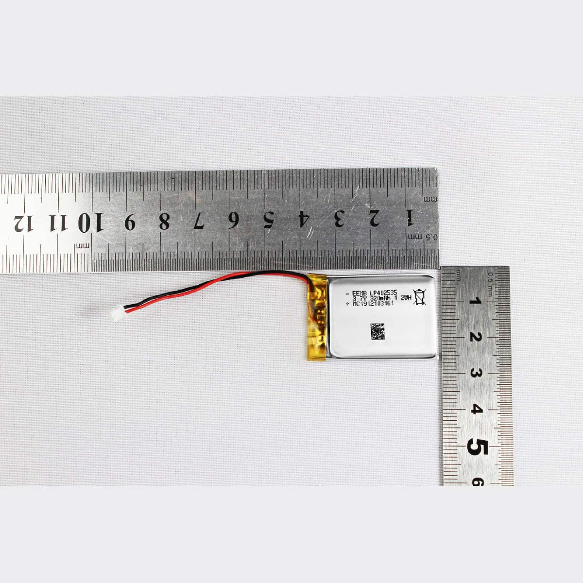 LP402535 -- 3.7V  320  mAh
